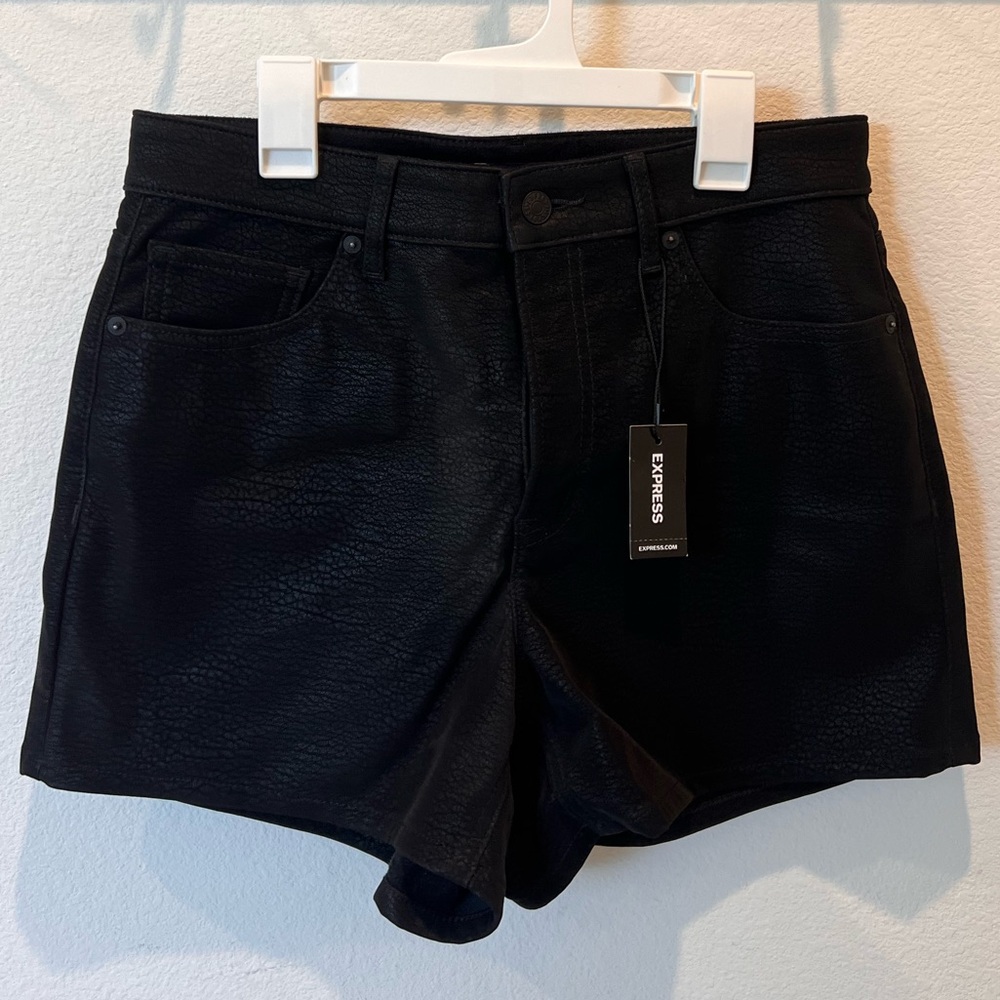 NWT Express Faux Leather High Waist Black Shorts Women Size 8